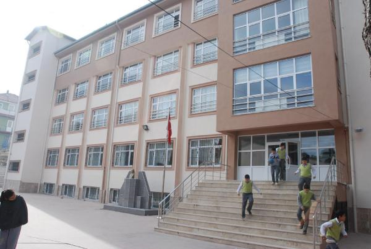 Denizli Polisinde Kar Maskeli Hırsızlık Alarmı