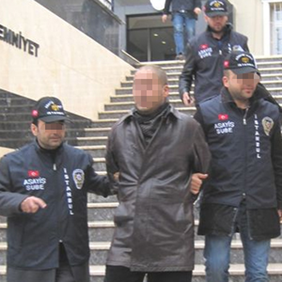 Eşini Öldürüp Tatile Çıktı