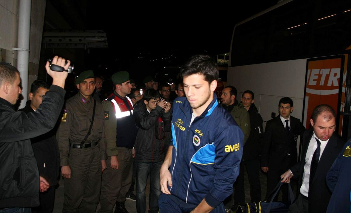 Fenerbahçe Kafilesi Trabzon\'da