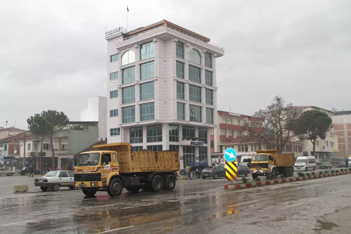 Köprübaşı Belediyesi Yeni Hizmet Binası, Açılış İçin Bekliyor