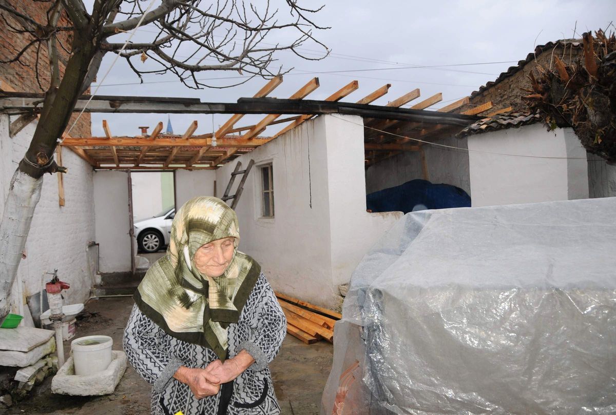 Manisa Belediyesi, İfakat Teyzeyi Yalnız Bırakmadı