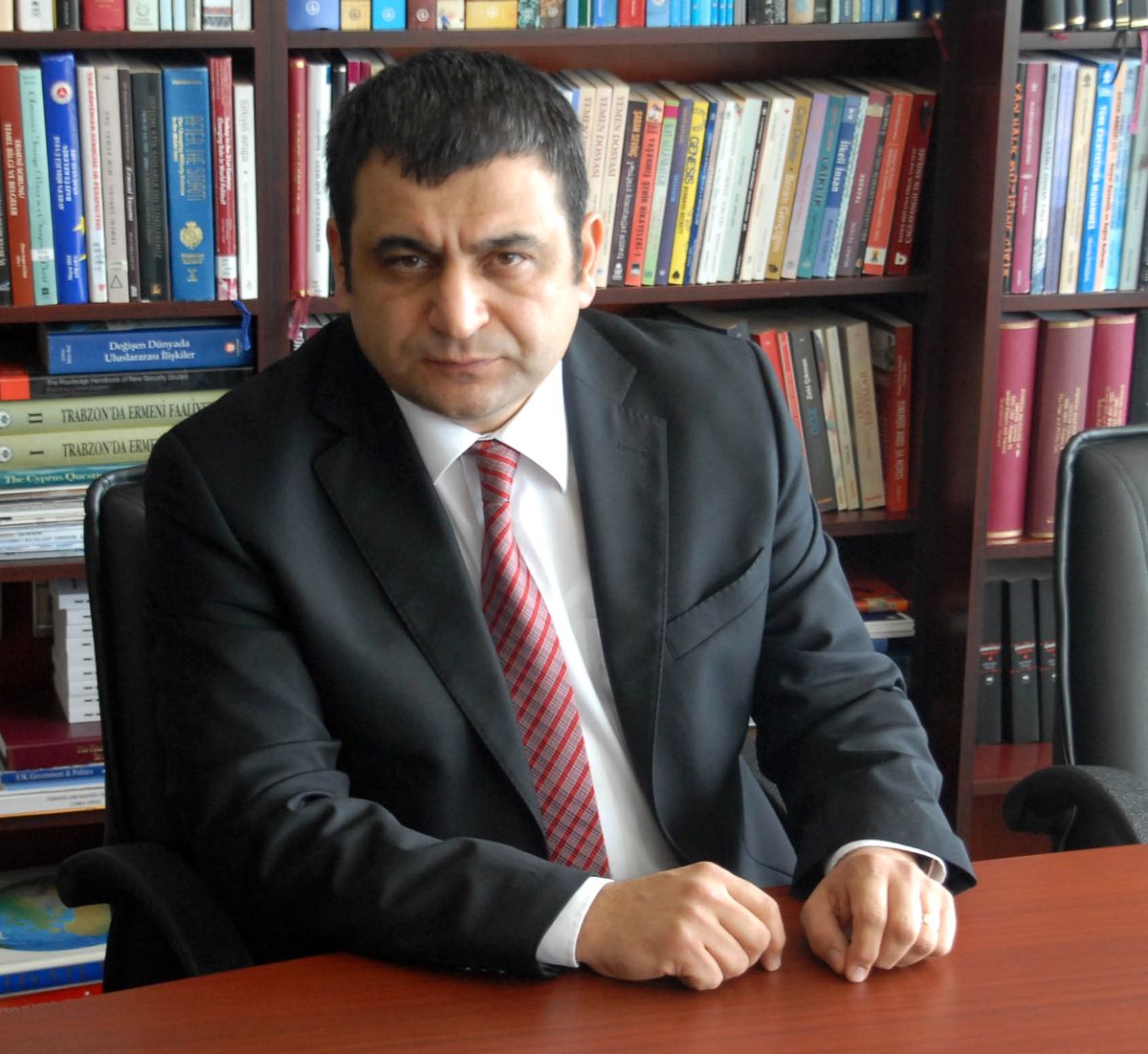 Rektör Laçiner\'den "Hakaret" İddialarına Yalanlama