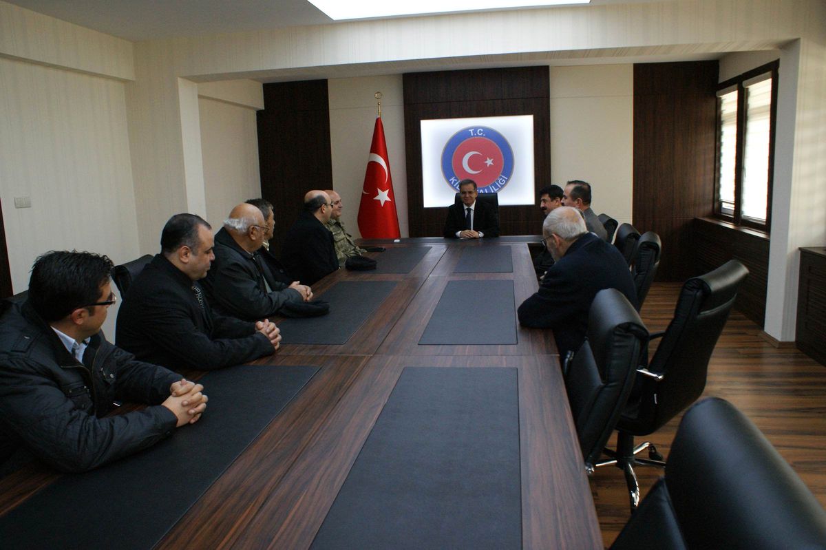 Şehit Yakınlarından, Vali Tapsız\'a Ziyaret