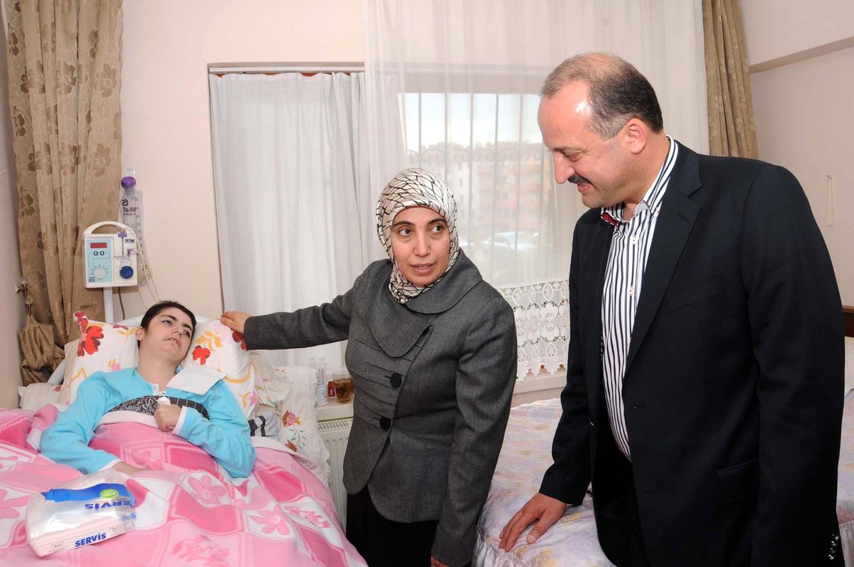 2012\'de 7 Bin Kişiye Evde Bakım Hizmeti Ulaştı