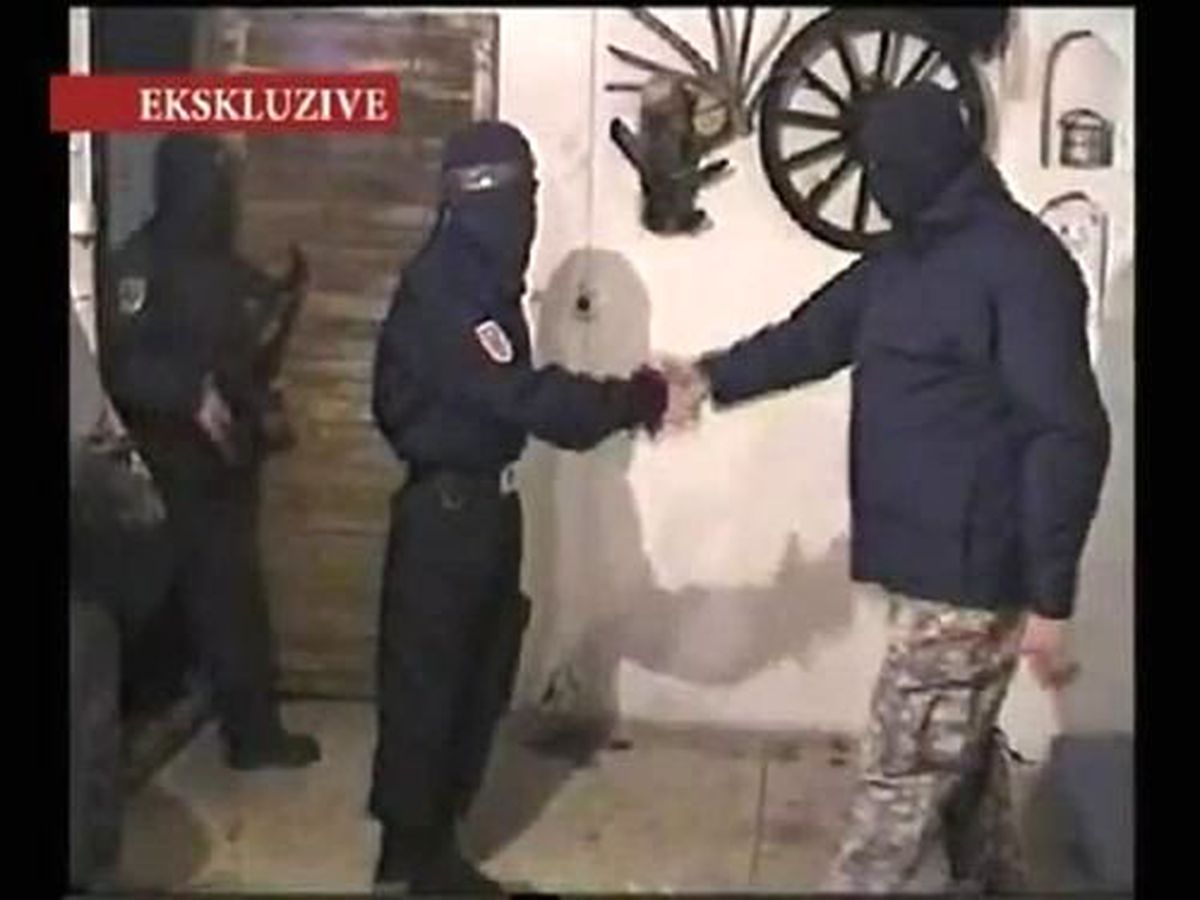 Aksh, Kosova\'da Seferberlik İlan Etti