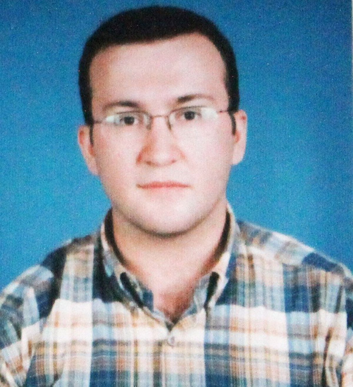 Annesini Banyoda Keserek Öldürdü