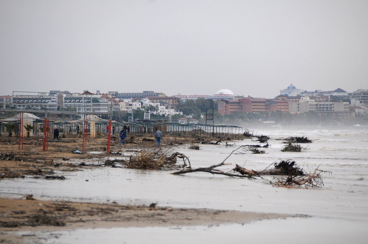 Antalya'da 5 Yıldızlı Otellerde Su Baskını