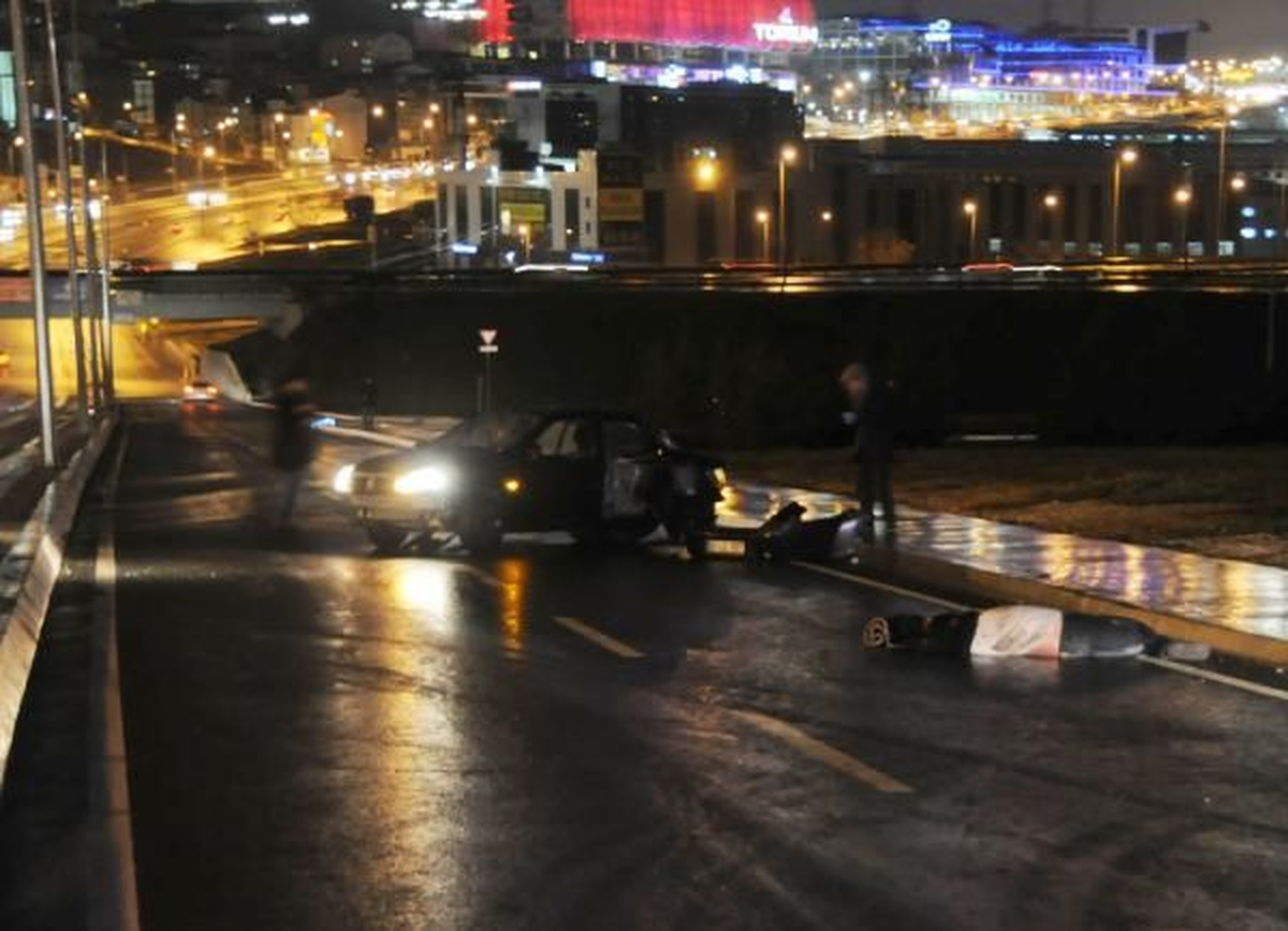 Beylikdüzü\'nde Feci Kaza: 2 Ölü, 2 Yaralı