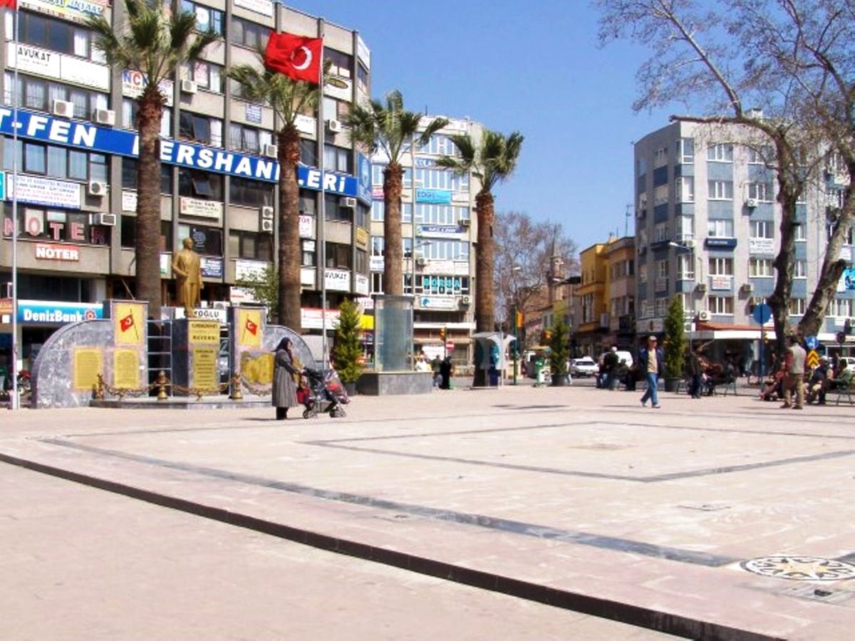 Ege Denizi\'nde Deprem: 4.3