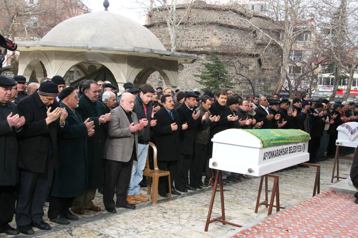 İşadamı Sabri Genelioğlu\'na Son Görev