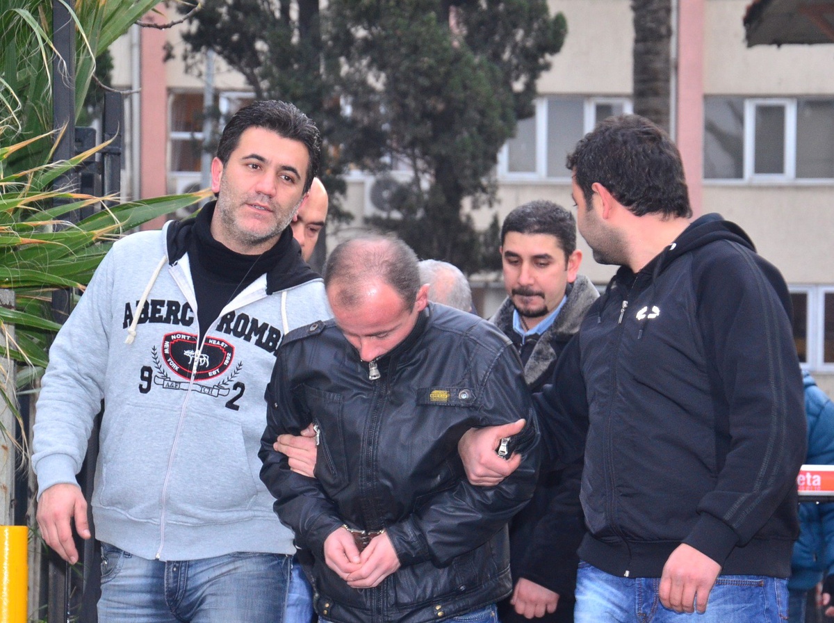 İthal Hırsızlar Önce Güvenik Kamerasına Ardından Polise Yakalandılar
