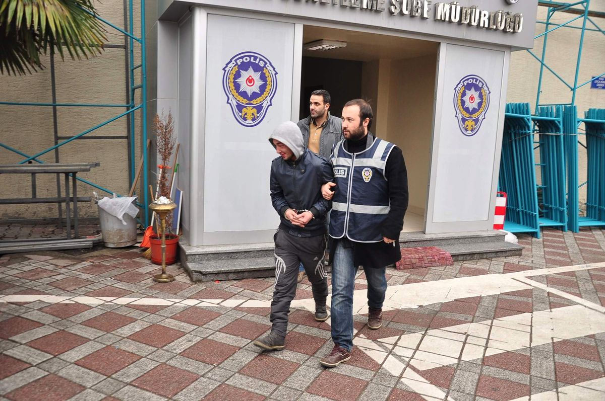 Kablo Hırsızları Polise Yakalandı