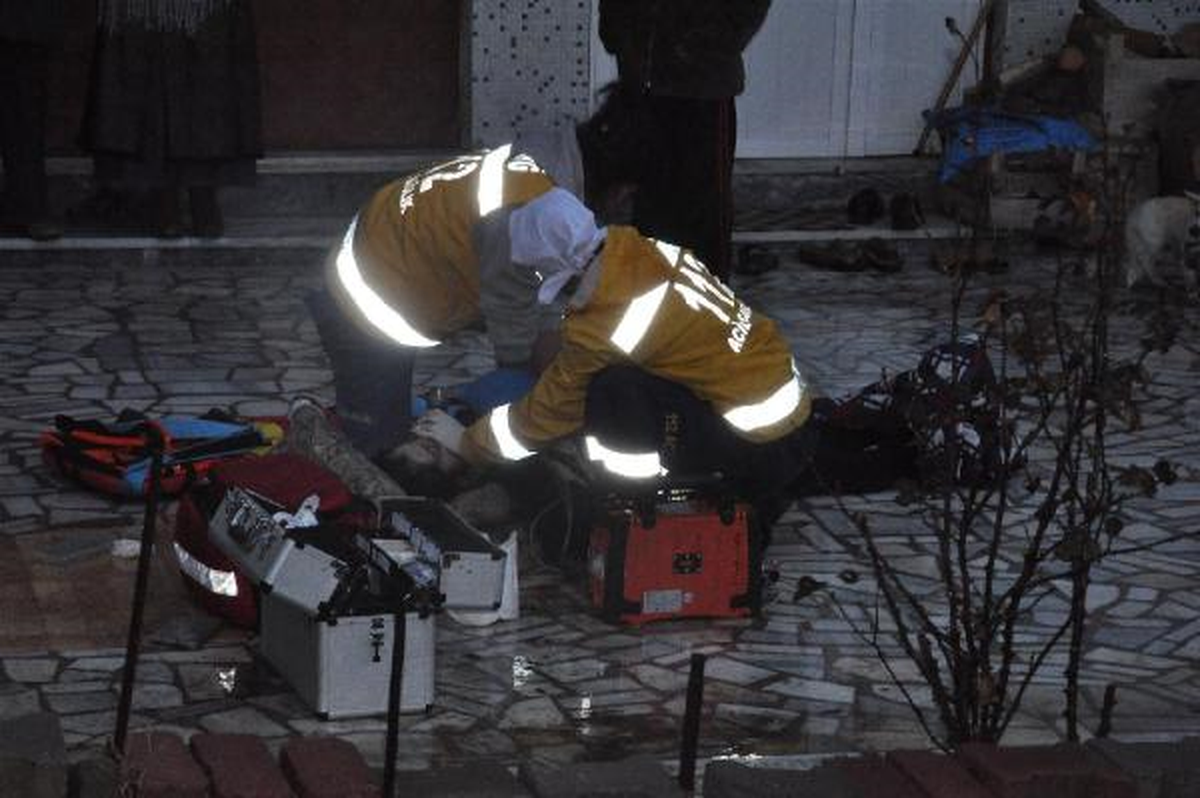 Kaza Yapan Otomobilin Camından Fırlayan Moldovyalı Kadın Öldü