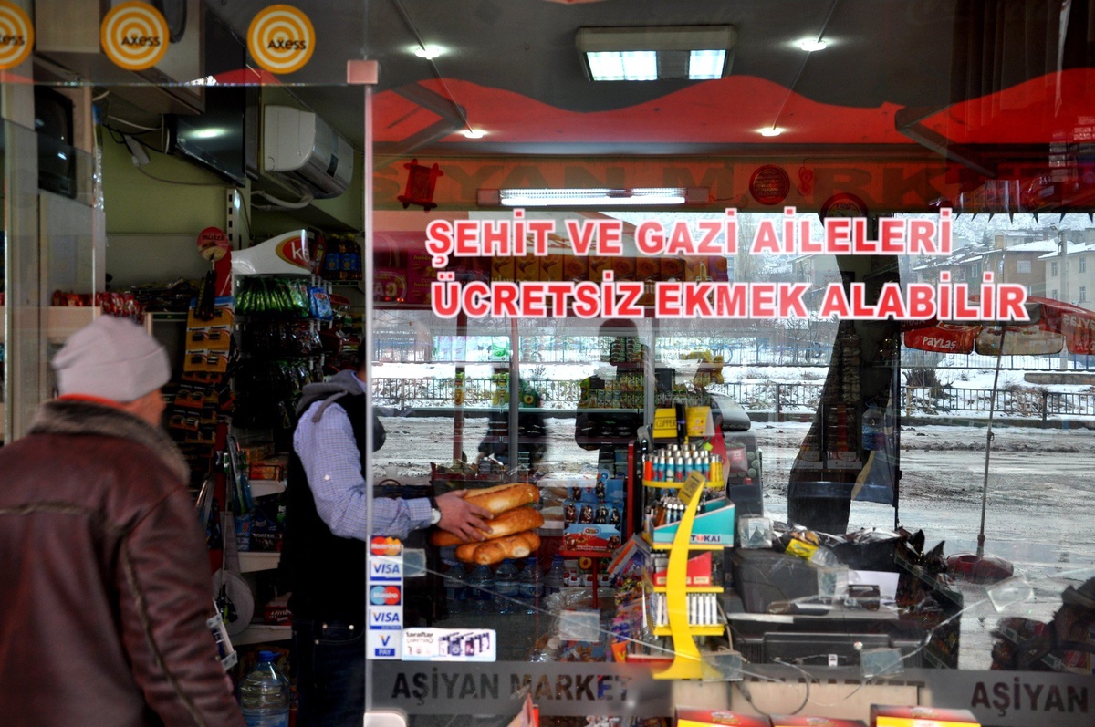 (Özel Haber) Çankırı\'da Şehit ve Gazi Ailelerine Ücretsiz Ekmek Kampanyası