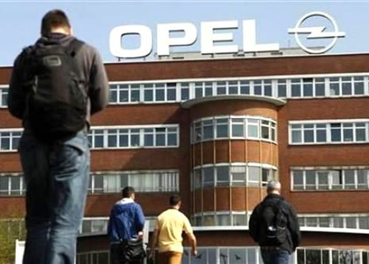 "Opel AG, 2014\'e Kadar Zarar Edecek"