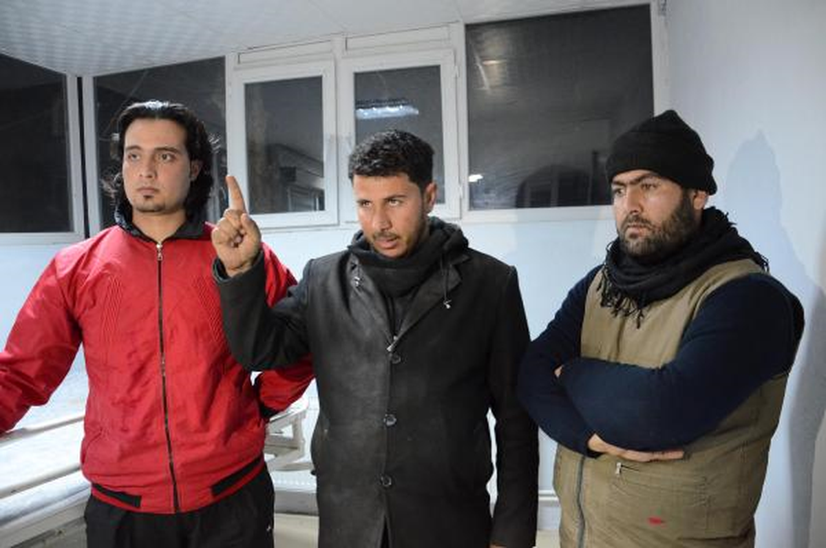 Akçakale\'ye Yaralı Getirilen 8 Suriyeliden Biri Öldü