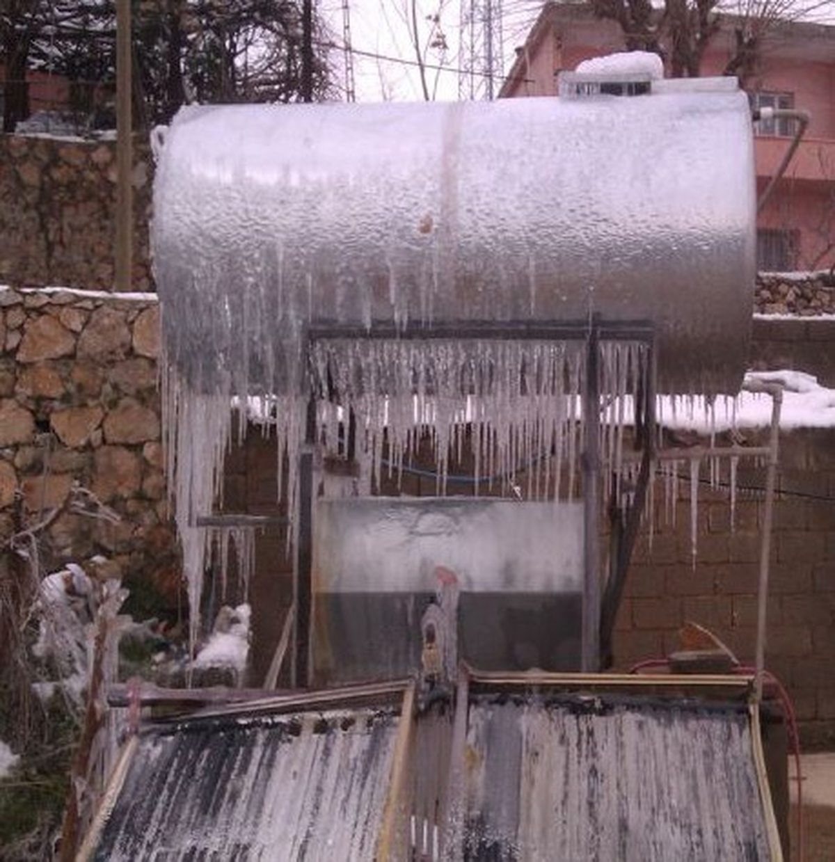 Kozluk\'a Bağlı 40 Köyün Yolu Ulaşıma Kapandı