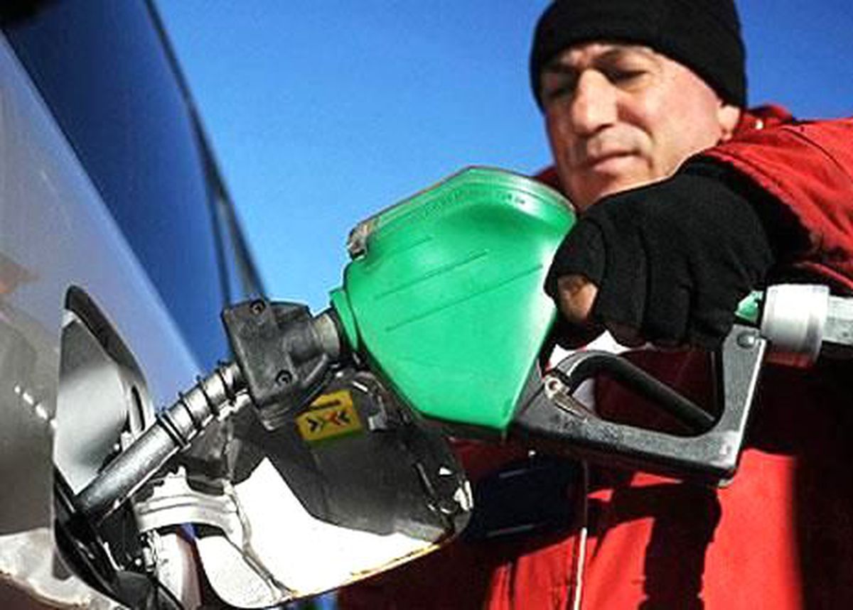 Benzinden Kaçan Motorine Koştu