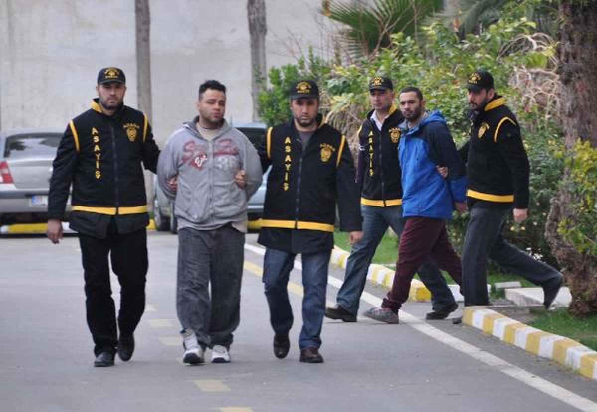 Biber Gazlı İranlı Gaspçılar