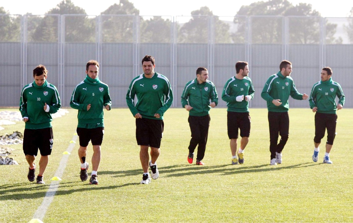 Bursaspor Fenerbahçe Maçı Hazırlıklarına Başladı