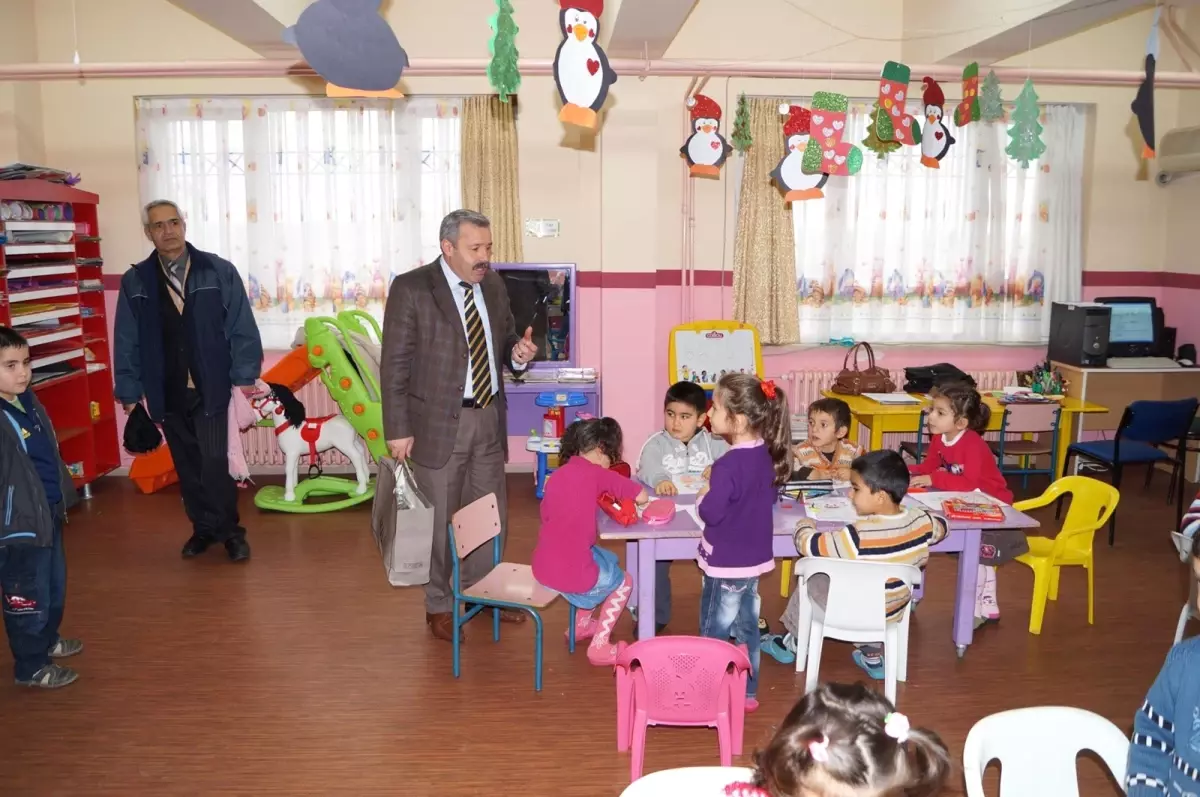 Didimli Öğrenciler Oyuncaklarını Paylaştı