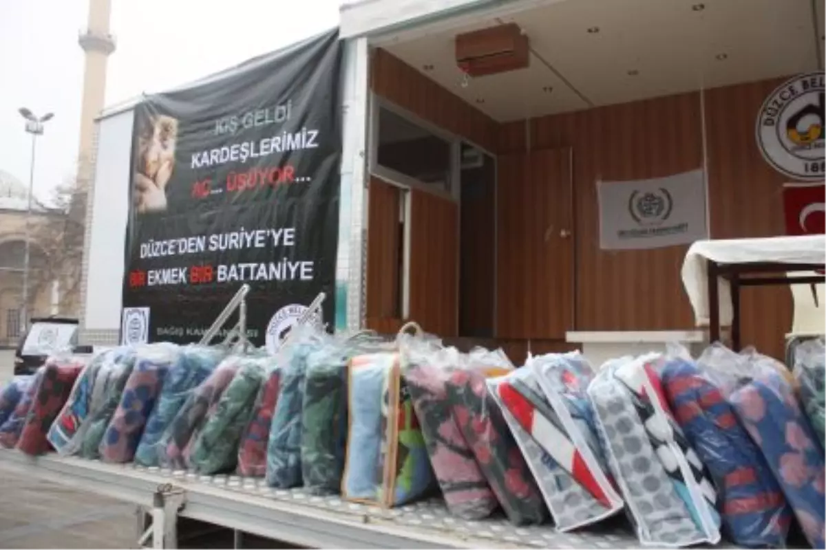 Düzce Suriye İçin 6 TIR Yardım Topladı