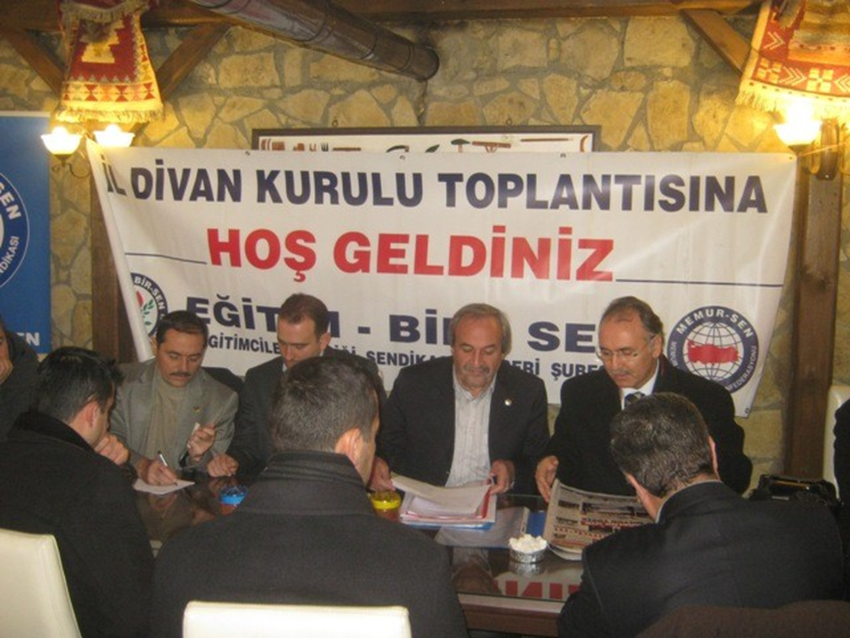 Eğitim-Bir-Sen Genel Başkan Vekili Ahmet Özer Açıklaması