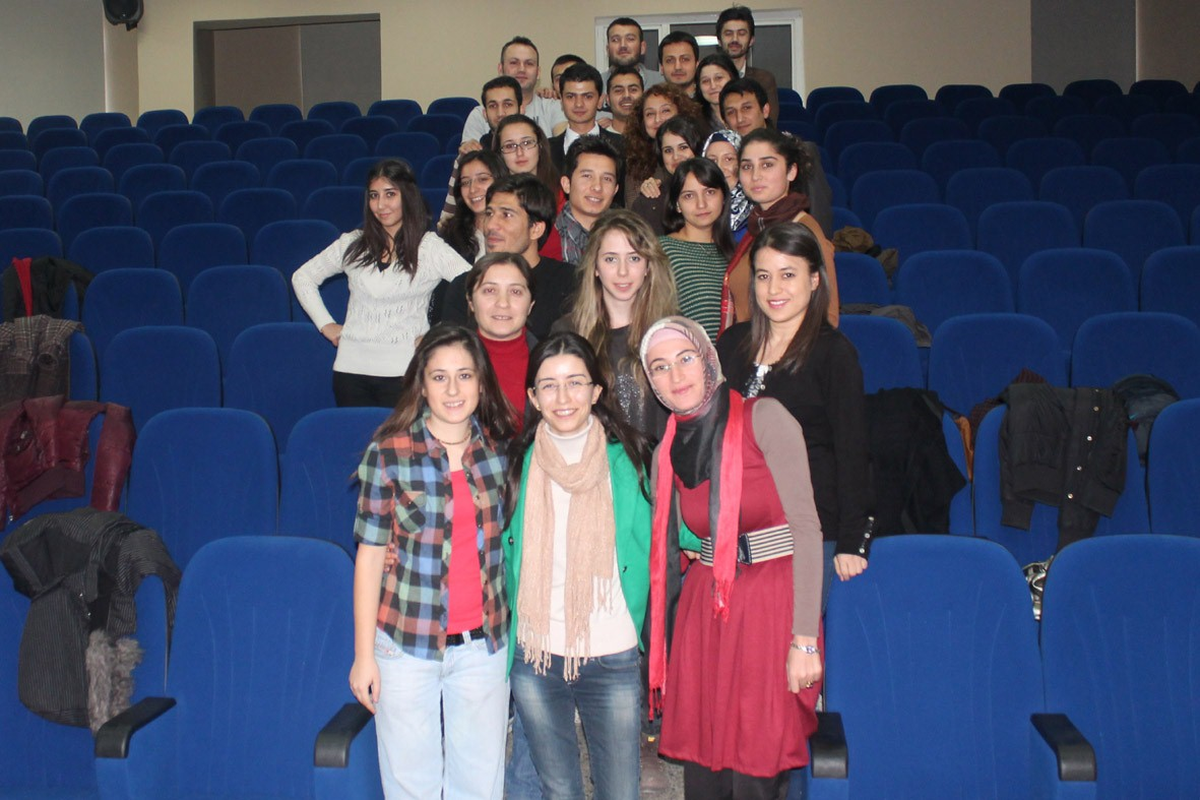 Erzincan Üniversitesi\'nde Proje Yönetimi Eğitimi