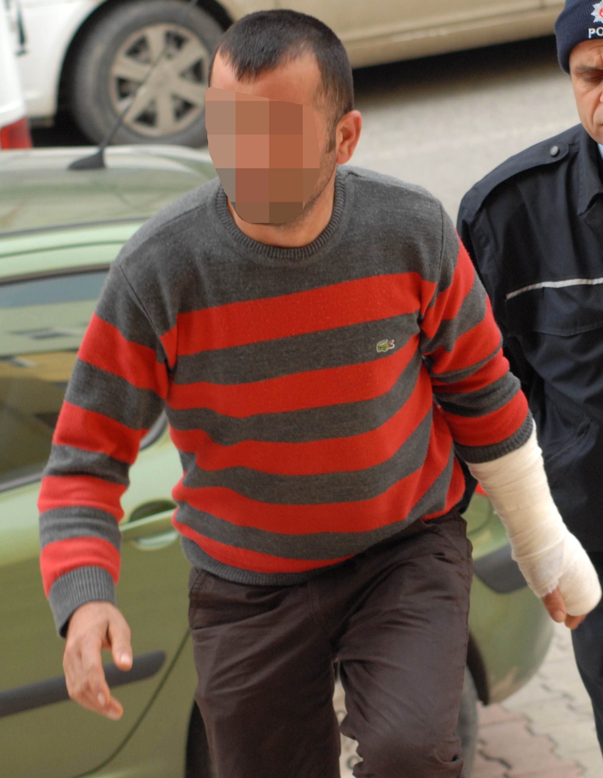 Komşularını Bıçaklayan Şahıs Tutuklandı