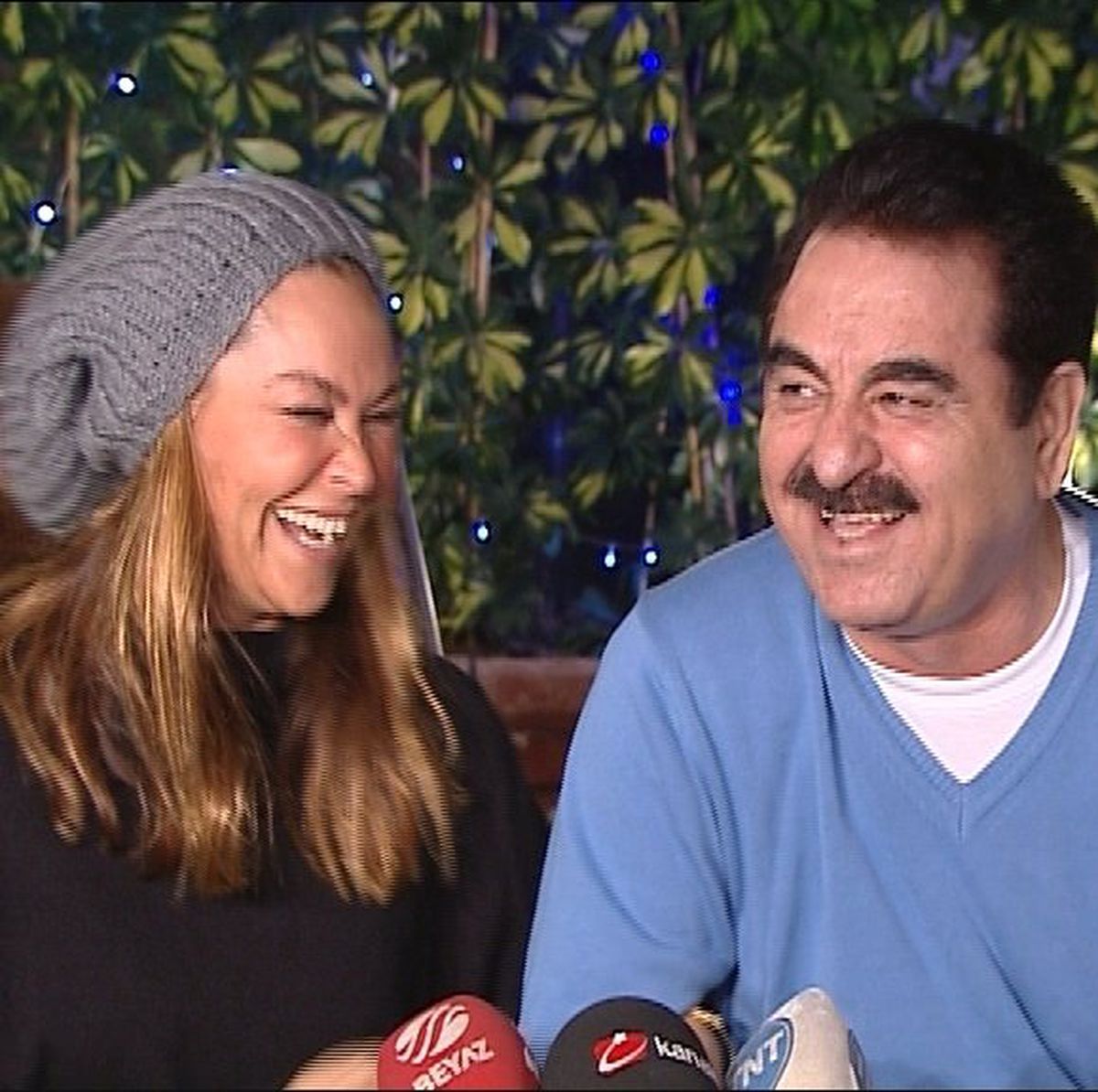 Hülya Avşar\'dan Tatlıses\'e Ziyaret