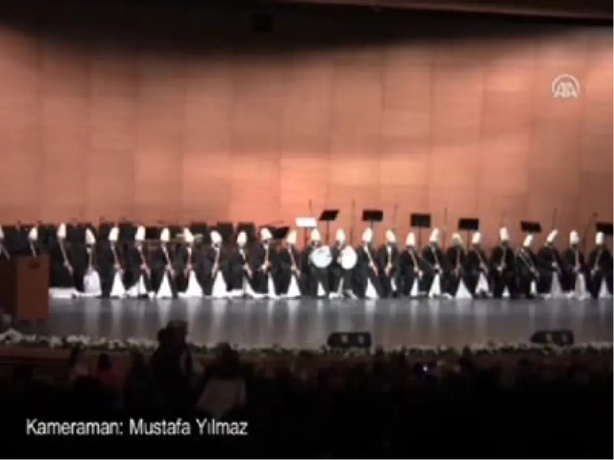 Kadın Semazenlerden Sema Gösterisi