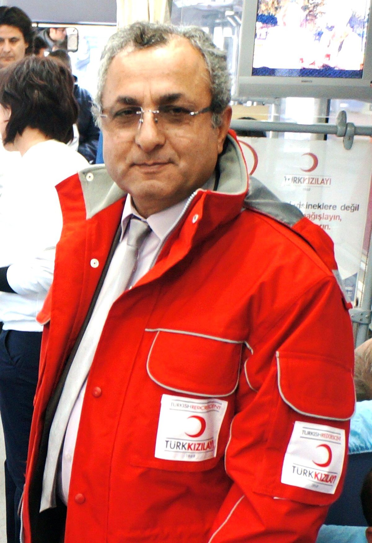 Kızılay Sarıgöl Şubesi, 101 Aileye Yardım Dağıtıyor