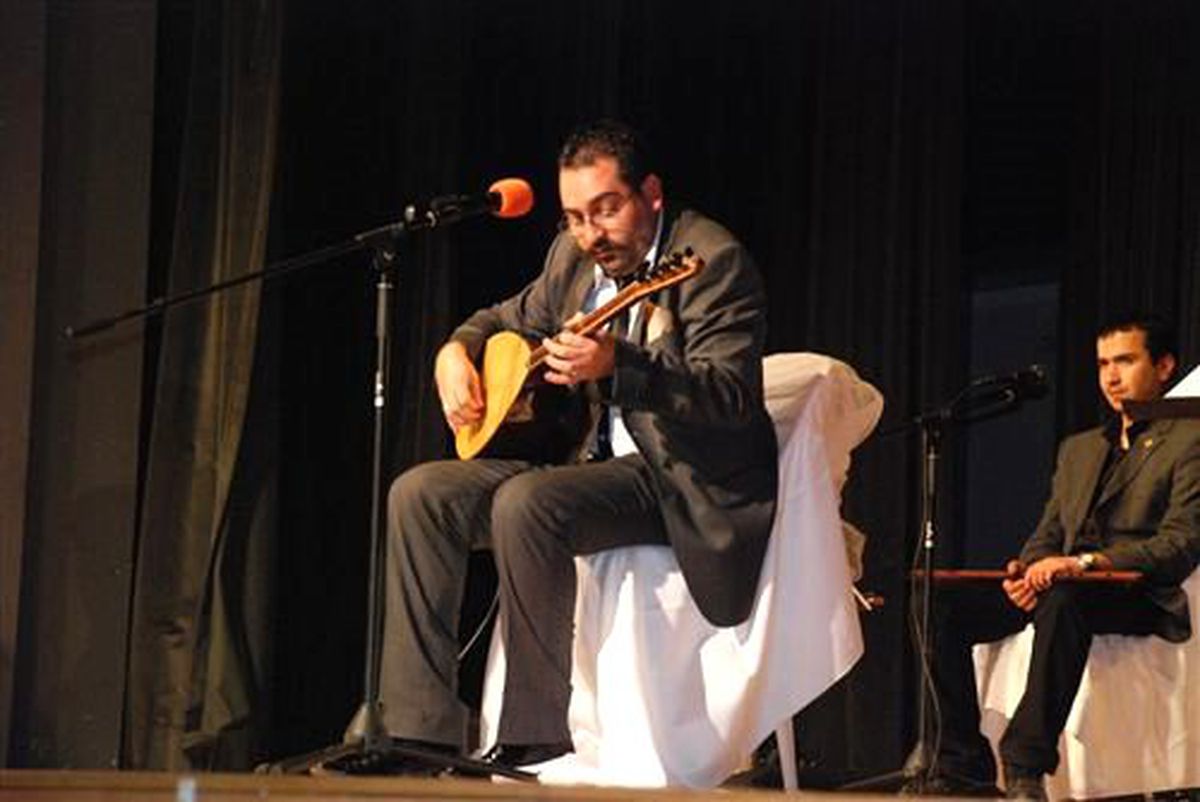 Neşet Ertaş Türkülerle Anıldı