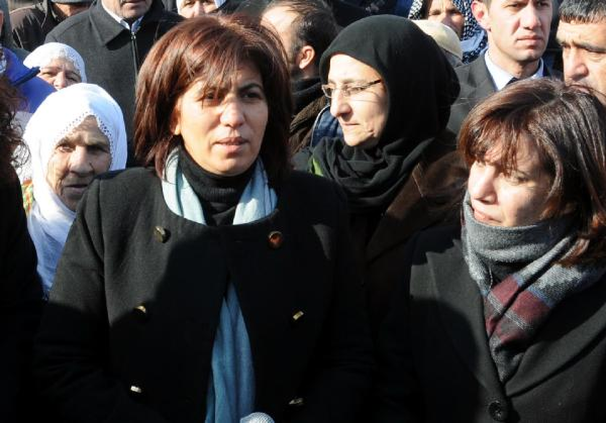 3 PKK\'lı için Diyarbakır\'da Tören