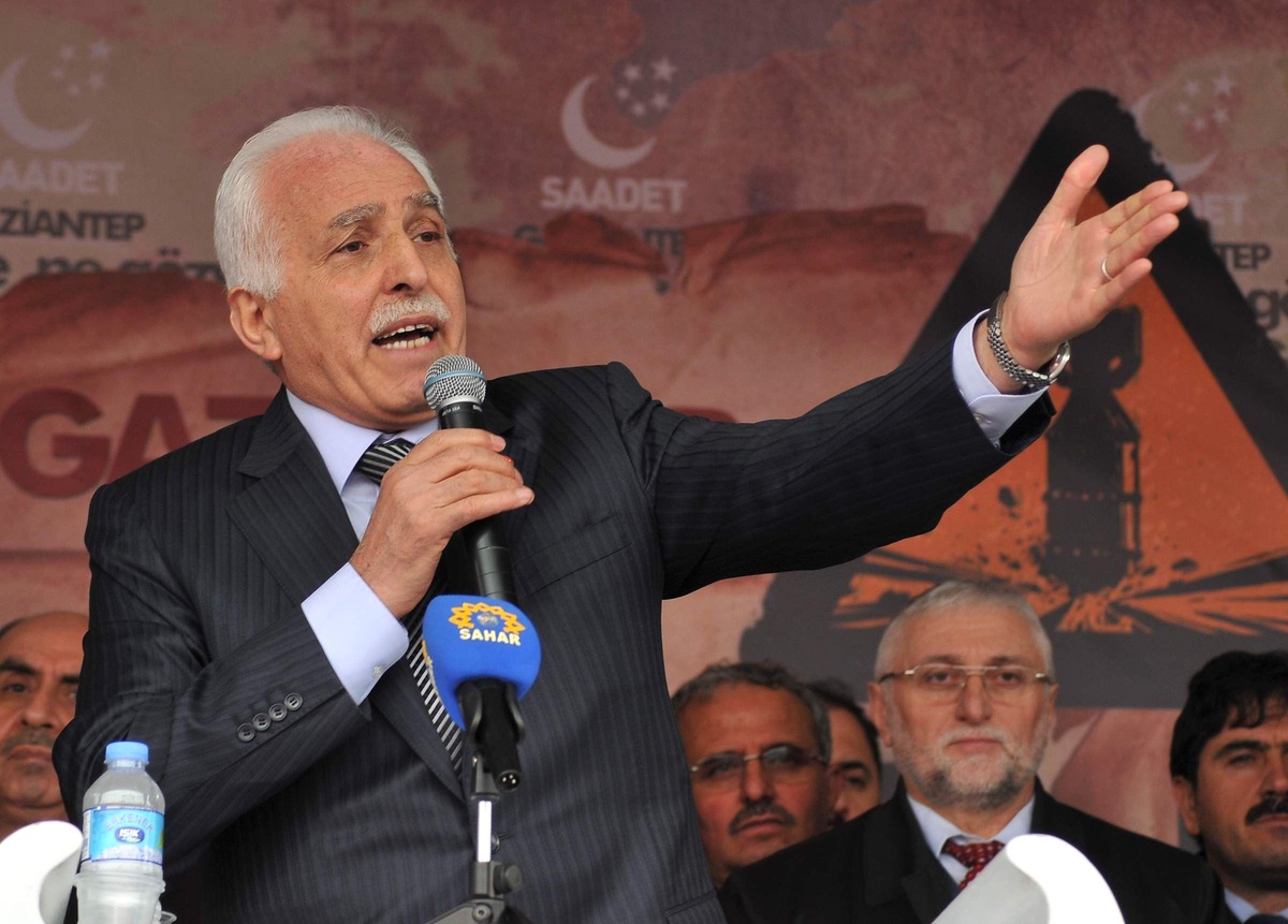 Saadet Partisi Genel Başkan Kamalak."20 Ocak\'ta \'Patriotlar Gelmesin, Biz Geliyoruz\' Mitingiyle...