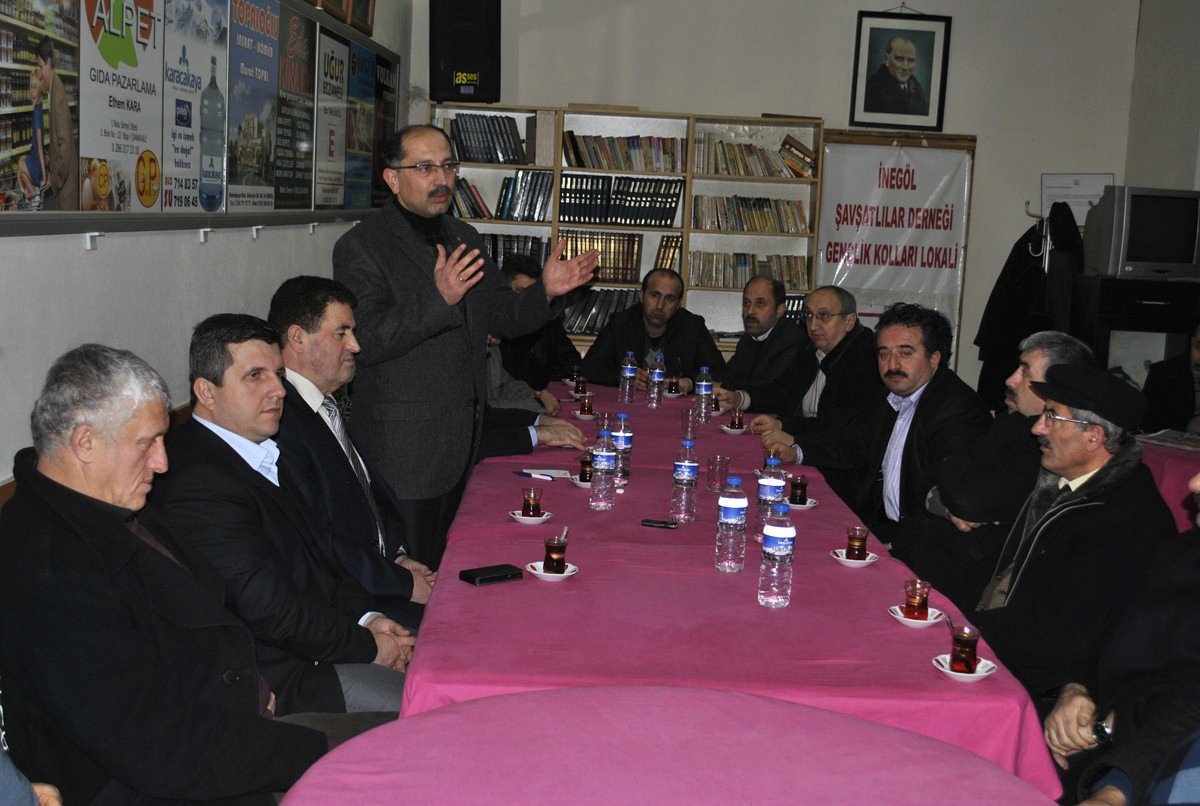 Şavşatlılara Büyükşehir Kanunu Anlatıldı