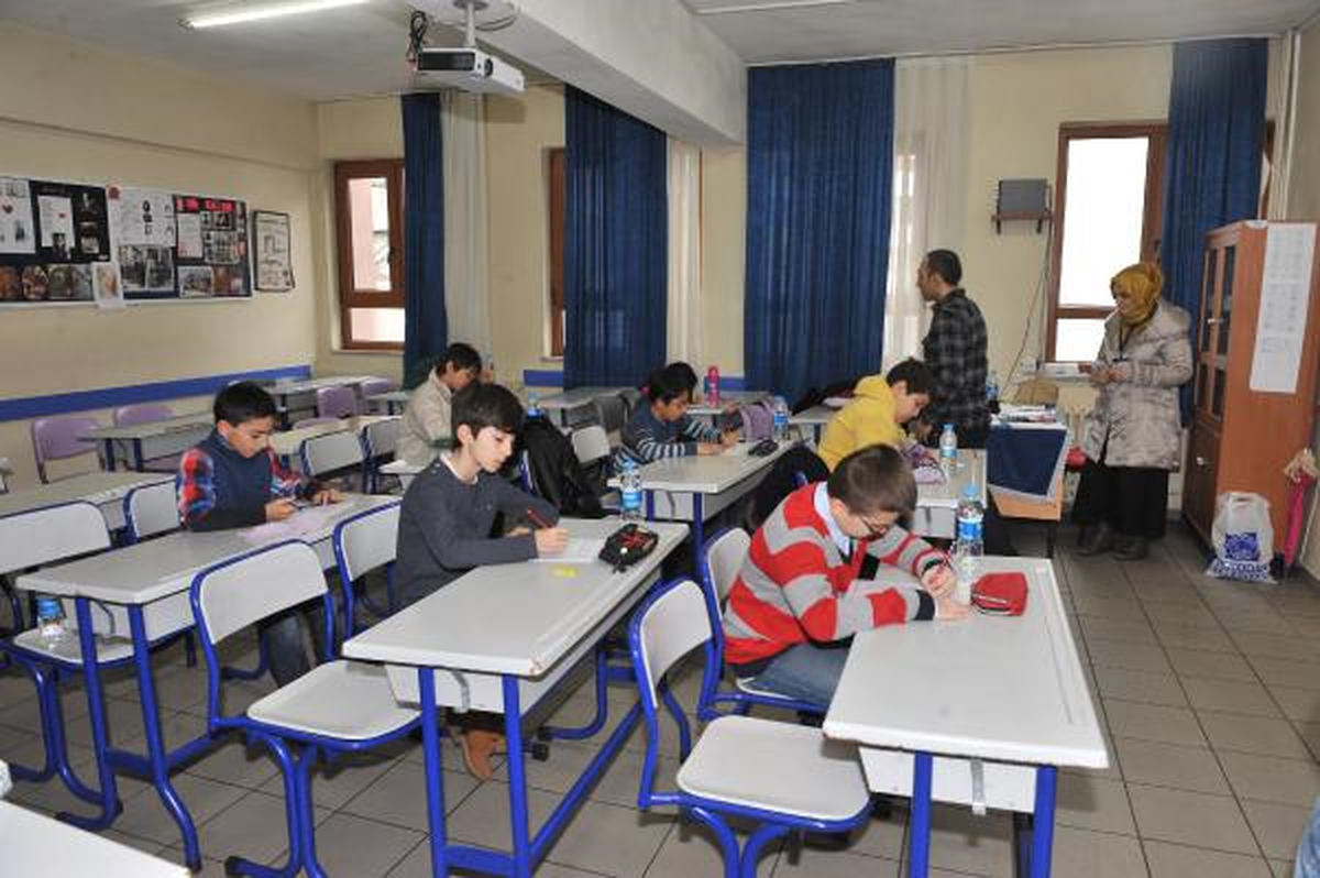 Üsküdar Çocuk Üniversitesi Dâhilerini Seçiyor