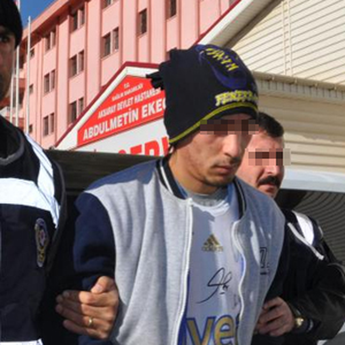 "Küçük Kızı Görünce Şeytana Uydum"
