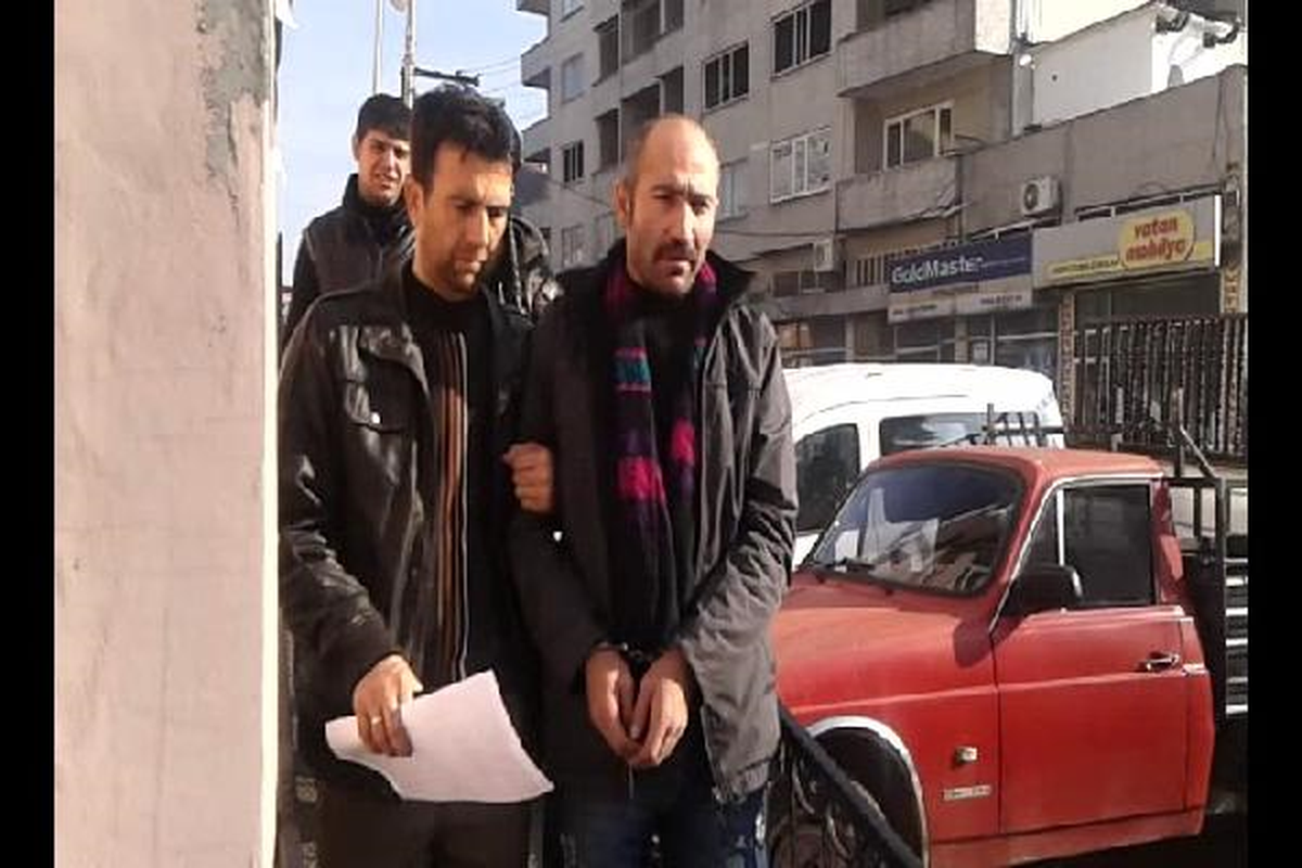 2 Saatte 4 İşyerini Soyan 3 Şüpheli Tutuklandı