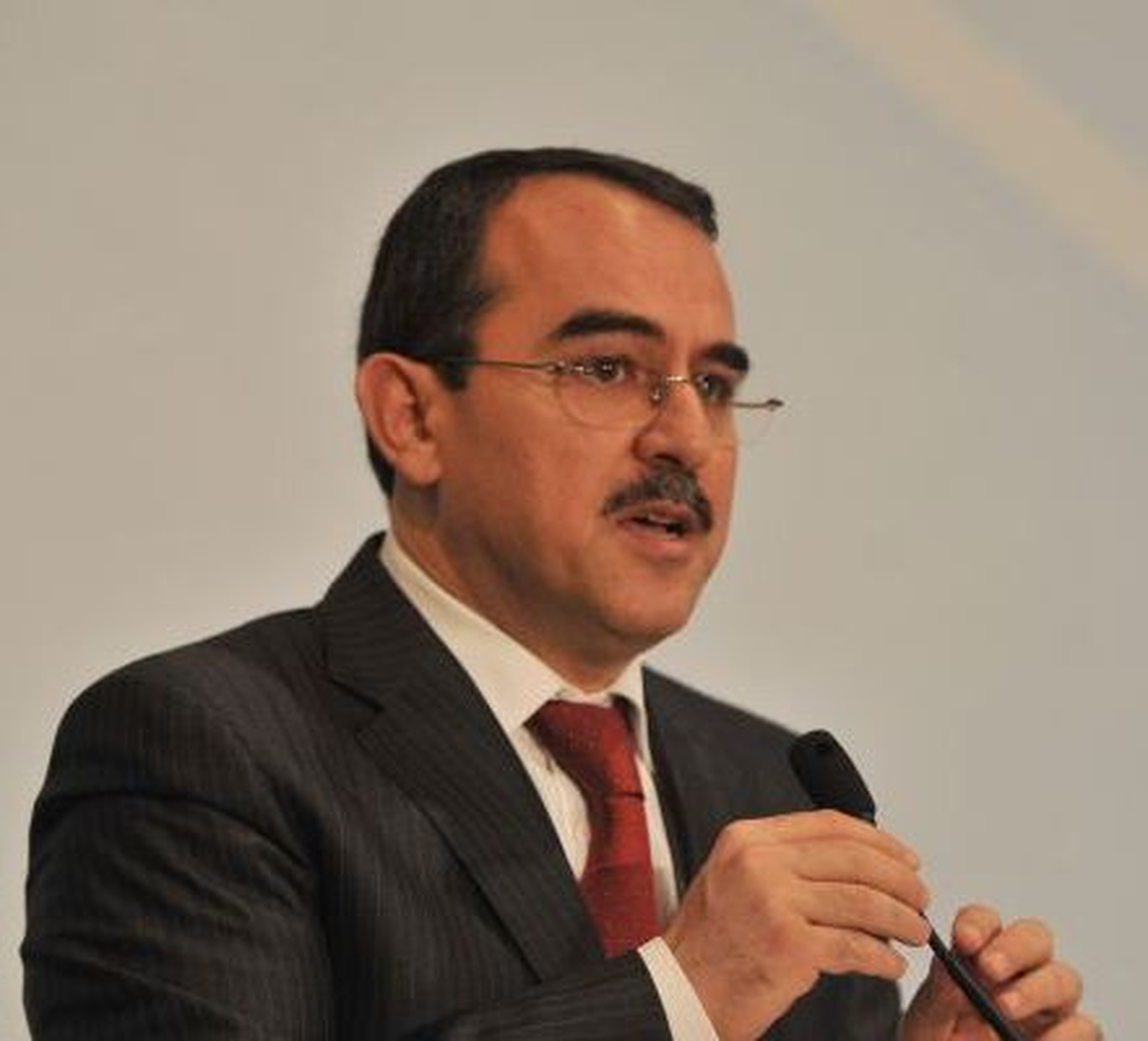 Bakan\'dan Öcalan\'a Yalanlama