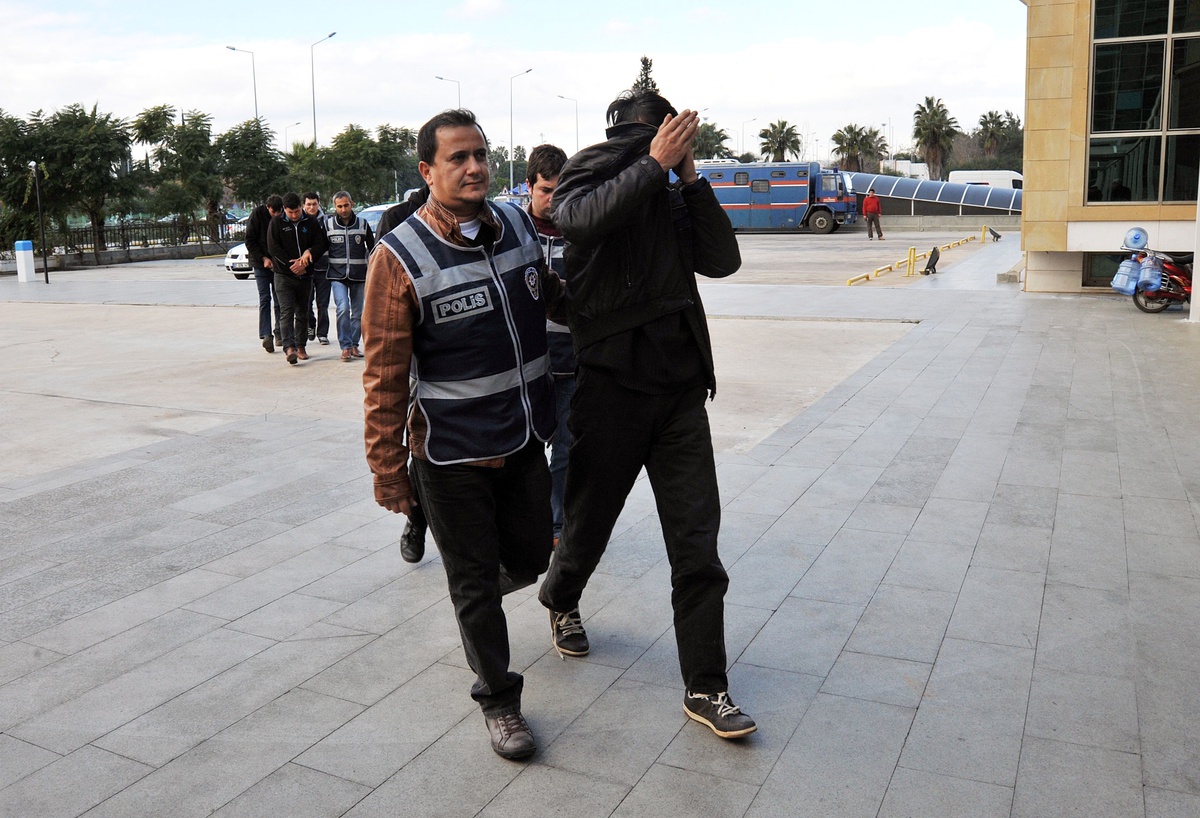 Antalya\'da Tarihi Eser Kaçakçılığı Operasyonu