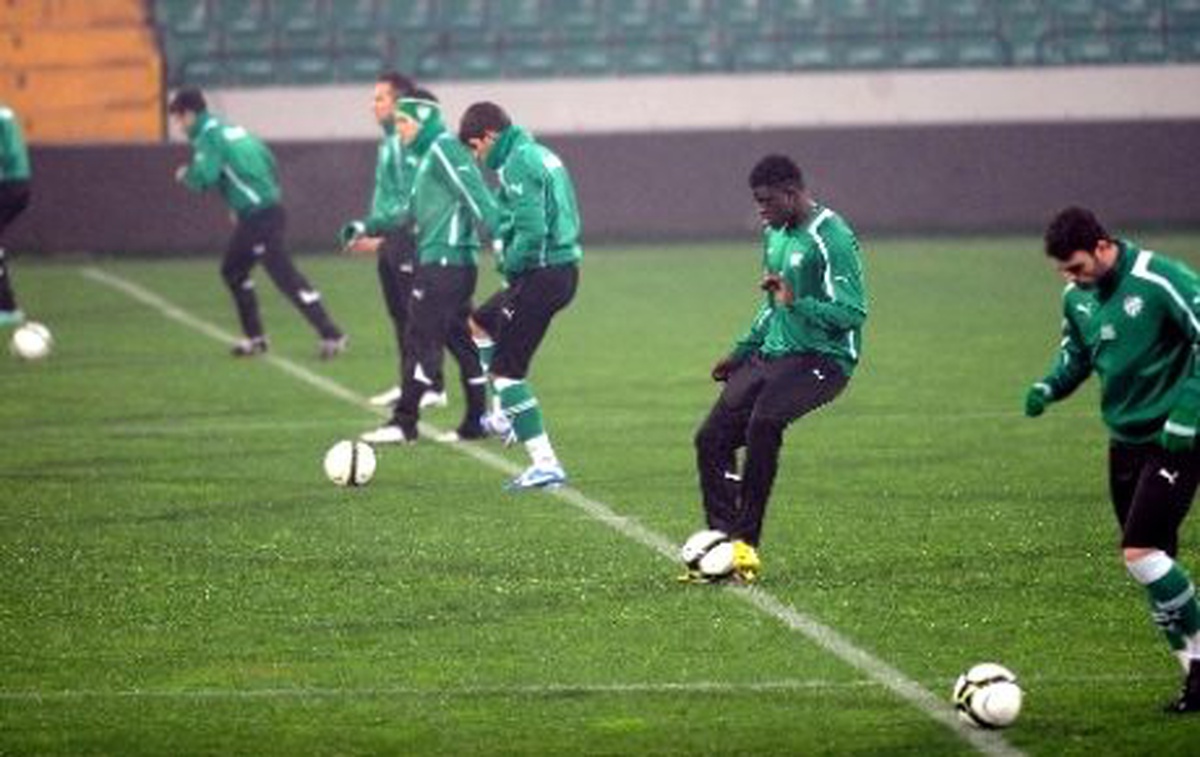 Bursaspor Yarınki Fenerbahçe Maçına Hazır