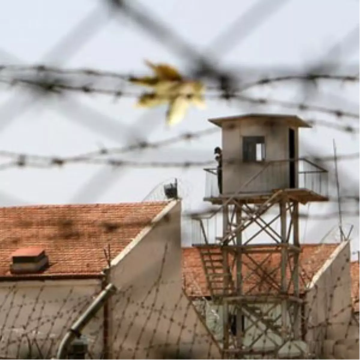 Cezaevlerinin Dış Güvenliğini Adalet Bakanlığı Sağlayacak