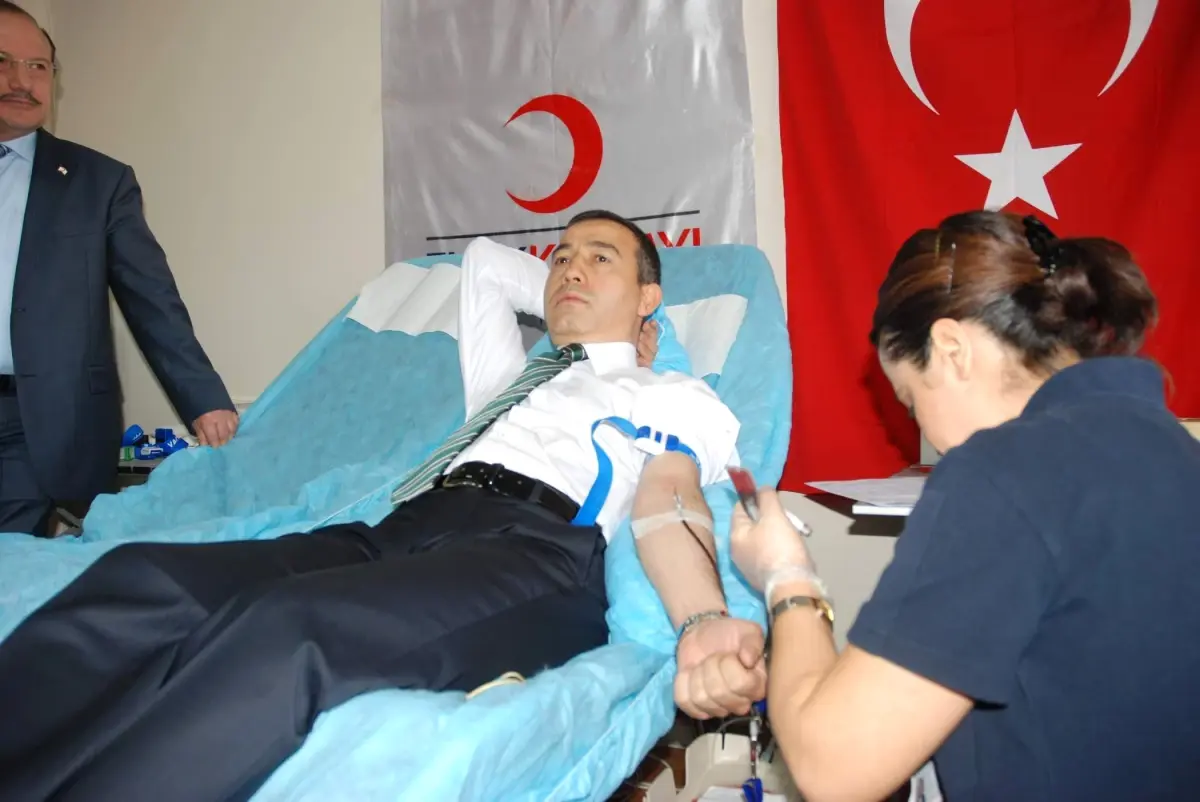 Denizli'de Emniyetten Kan Bağışı