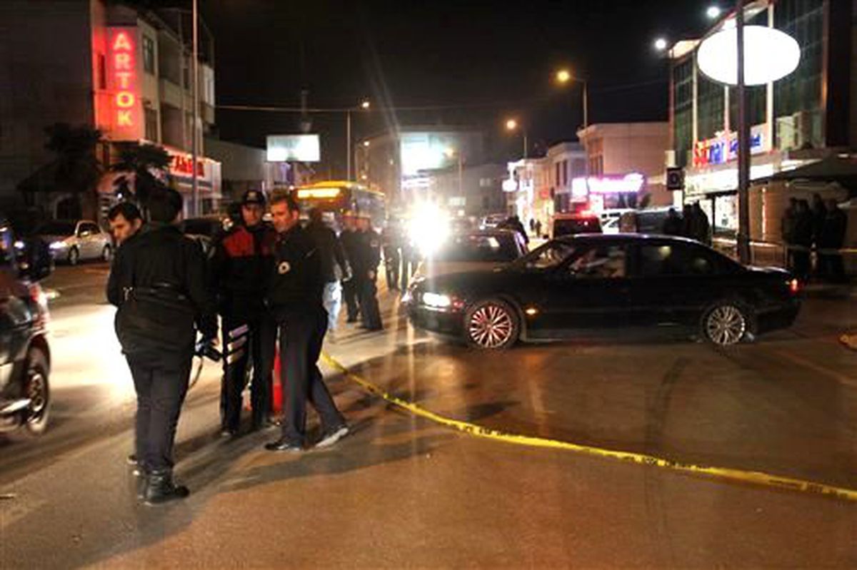 Dur İhtarına Uymadı, Polis Tarafından Vuruldu