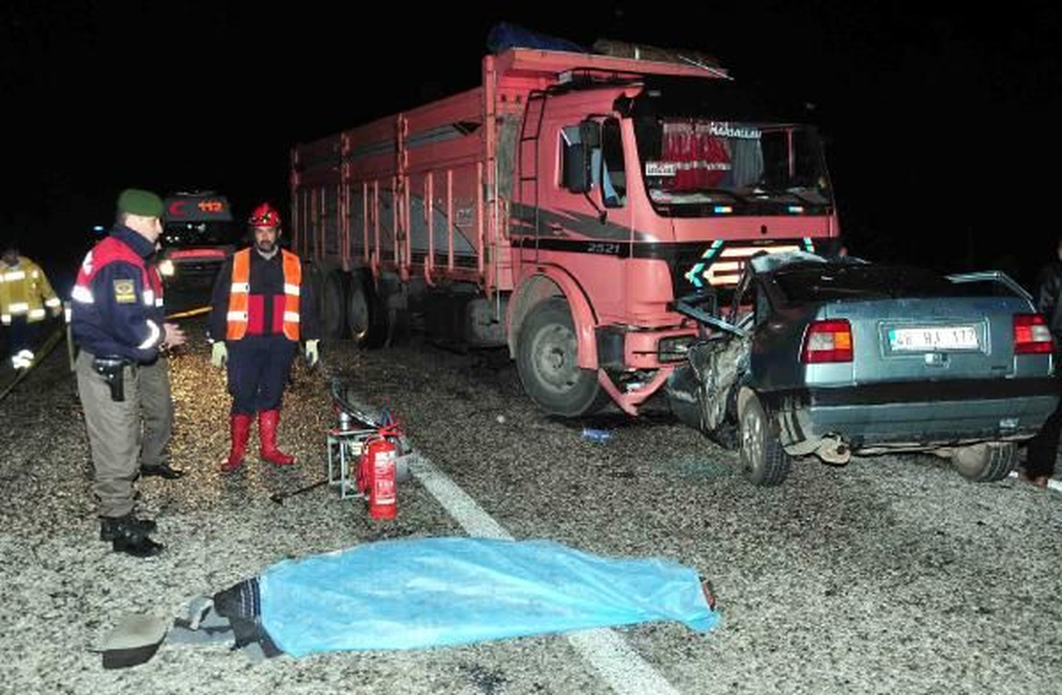 Fethiye\'de Trafik Kazası: 3 Ölü