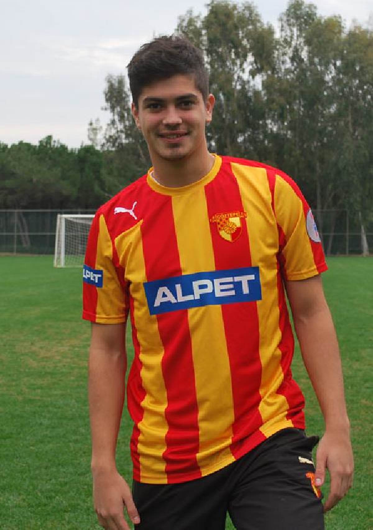 Göztepe Mehmet Sak\'ı Kiraladı