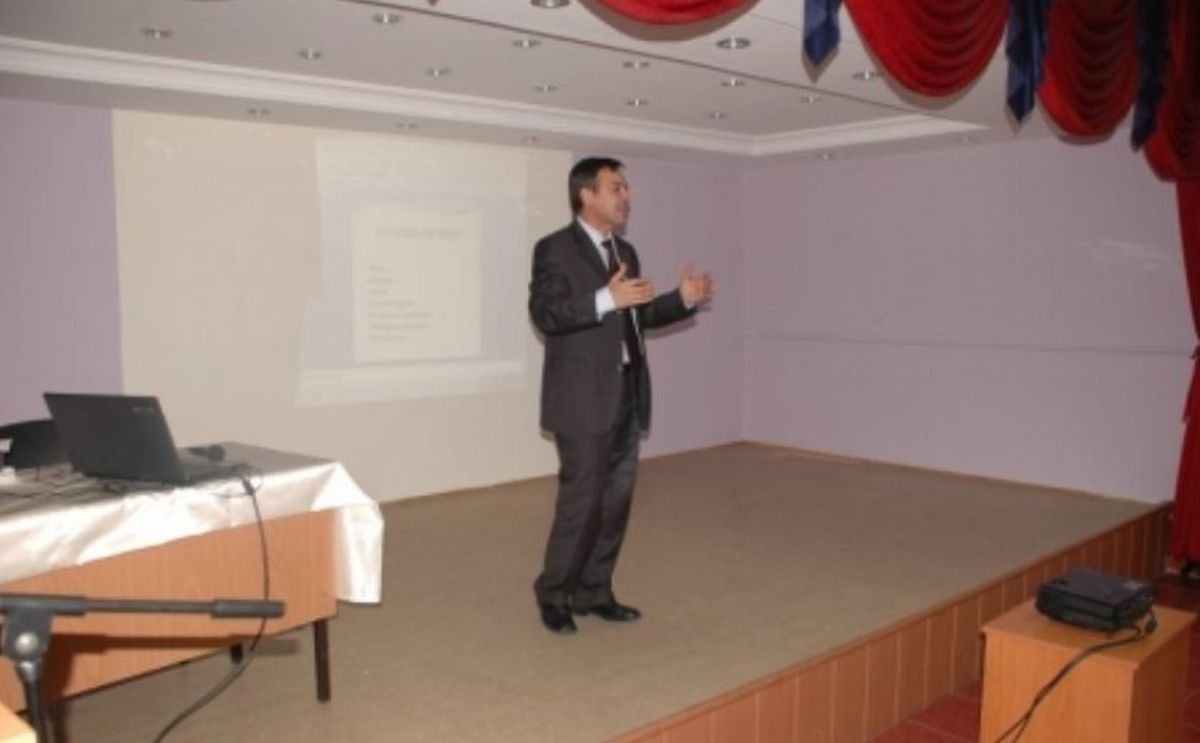İnebolu Cezaevi\'nde "Ekip Olma Kriterleri" Konferansı