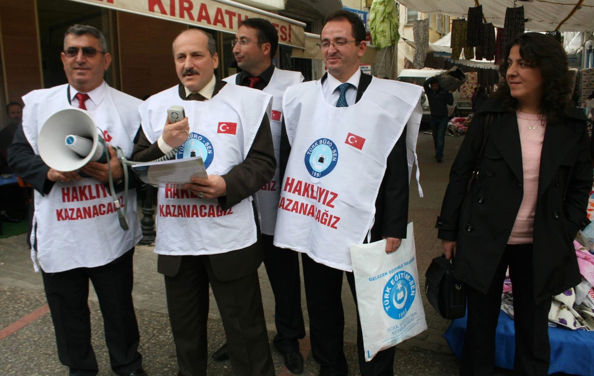 Kamu Çalışanlarından Fazla Mesai Ücreti Talebi