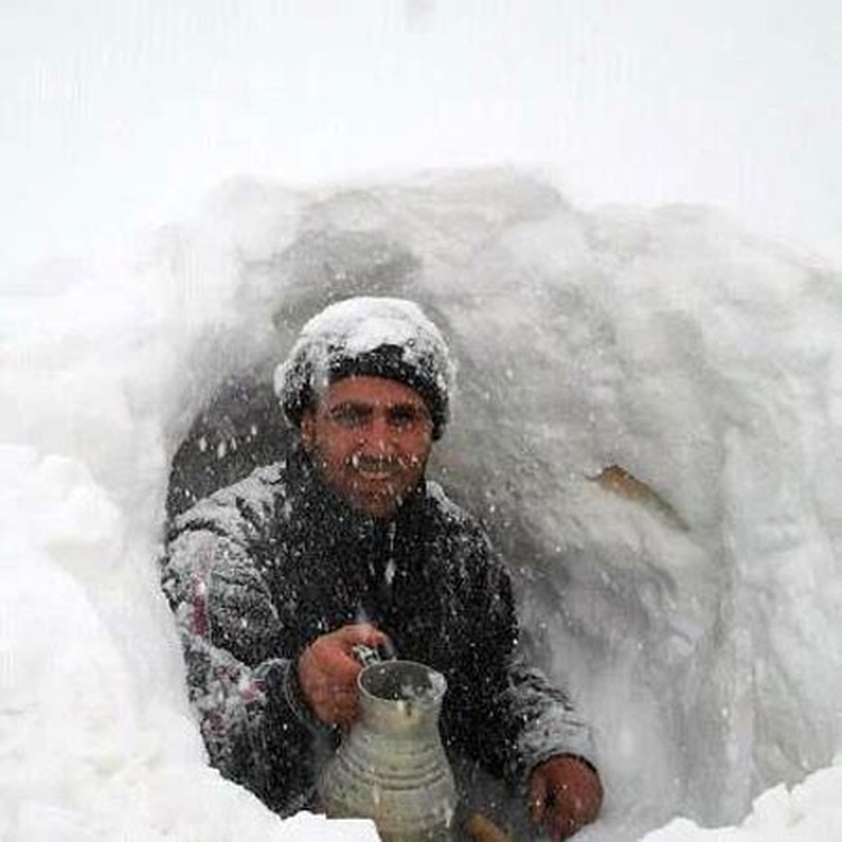 Hayatta Kalmak İçin Tünel Kazdı!
